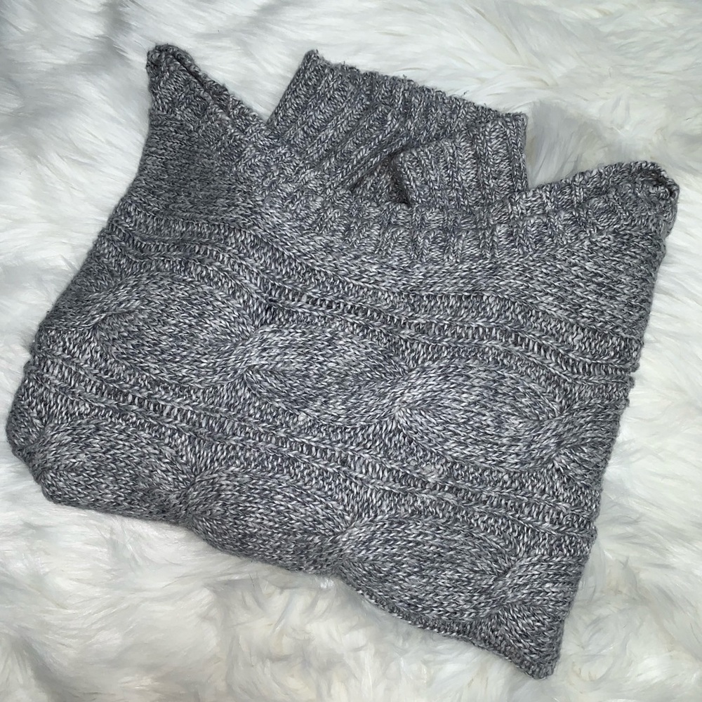 American Rag Sweater - Picture 3 of 3